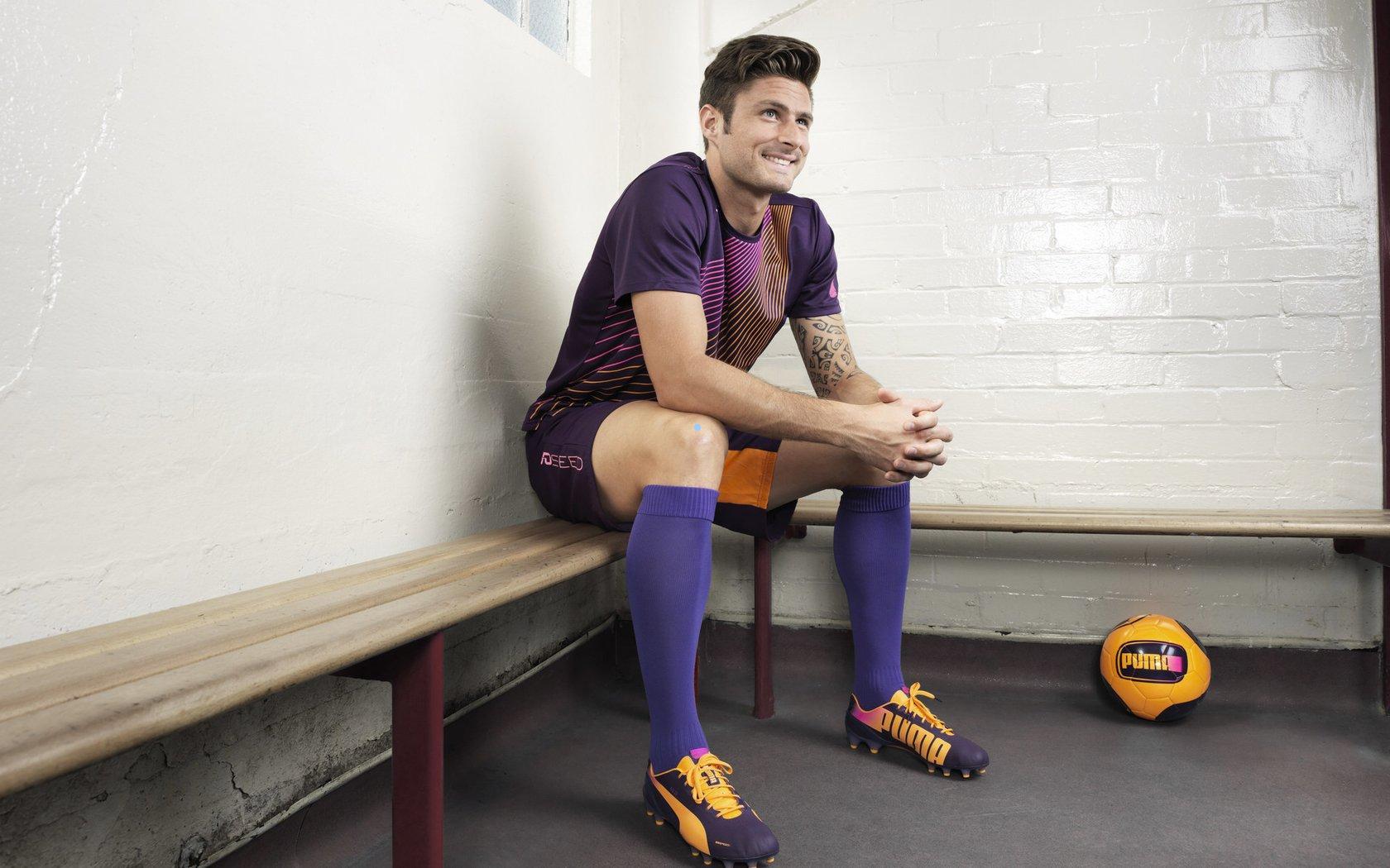 足彩网直播官方-破局时刻！勇士主场迎战尼克斯，库里巴特勒上演巨星对弈，西部前六之争迎拐点