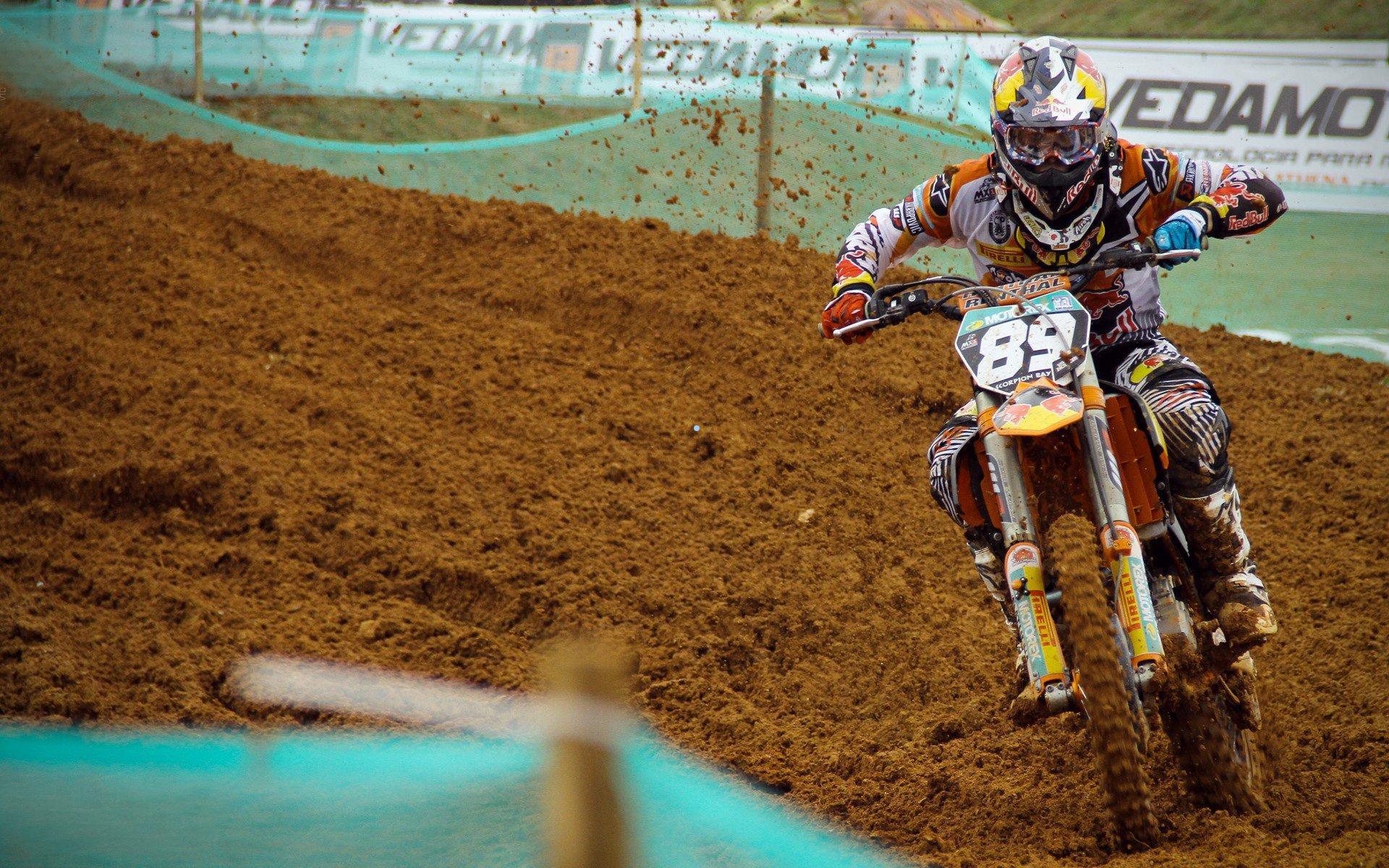 泰伦·卢赛后反思,东契奇伤退成转折点,球队松懈致风格迷失